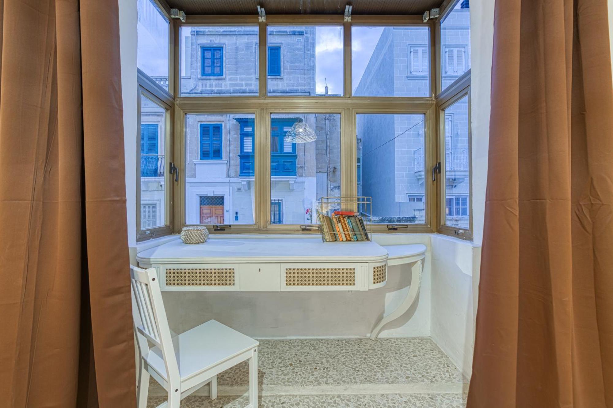 Lilly The Traditional Maltese Townhouse In